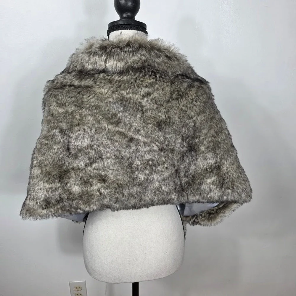 Luxurious Fur Wrap Shawl Stole Silver Grey‎ Evening Event
